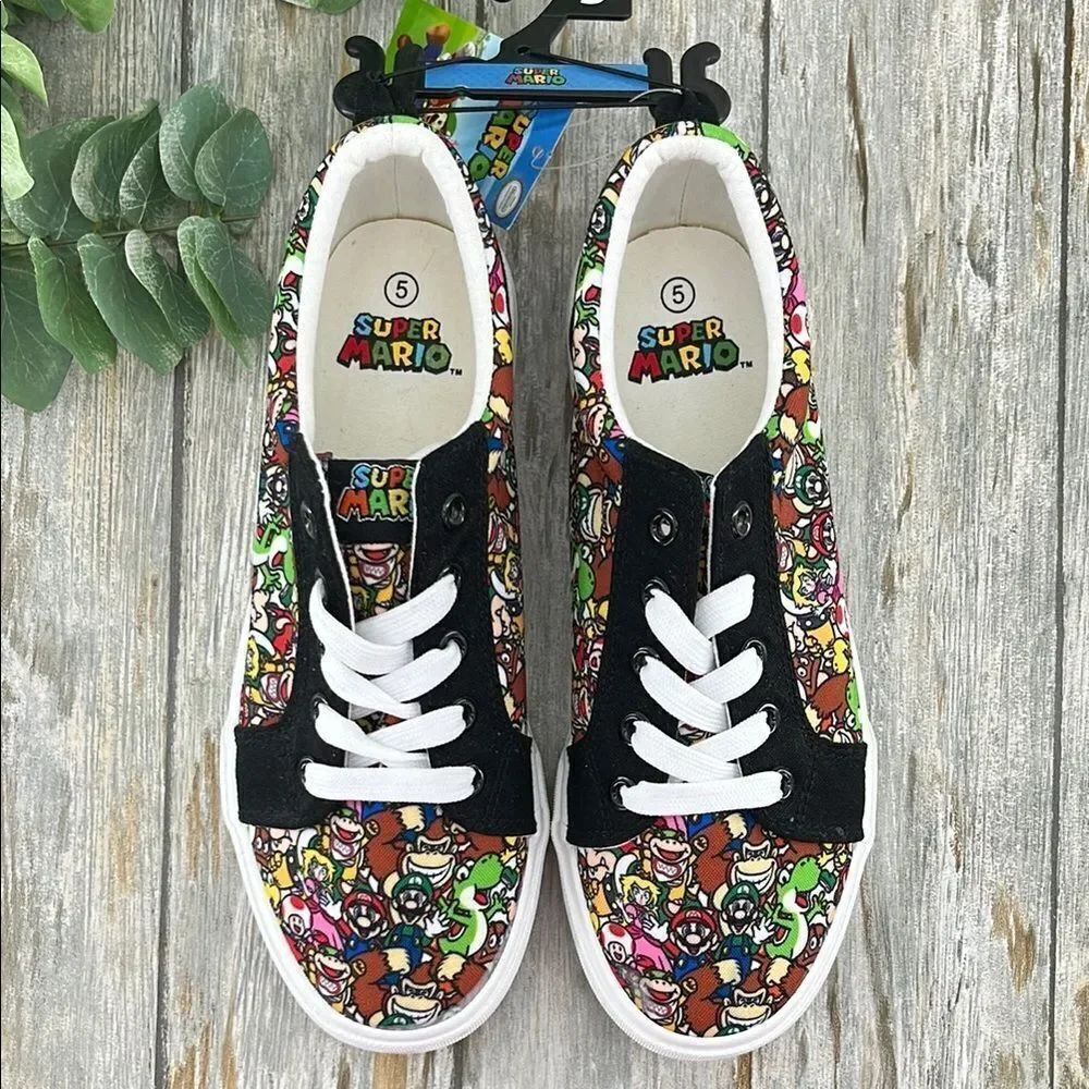 Men’s Nintendo Super Mario Bros Lace Up Low Top Shoes Size 8